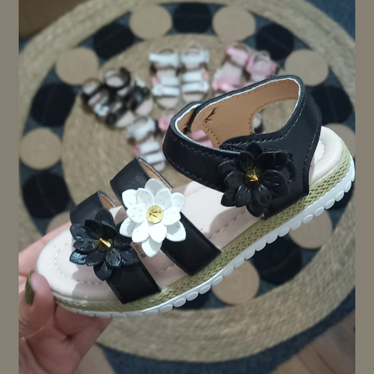 🌸 Chalitas de Niña con Flores